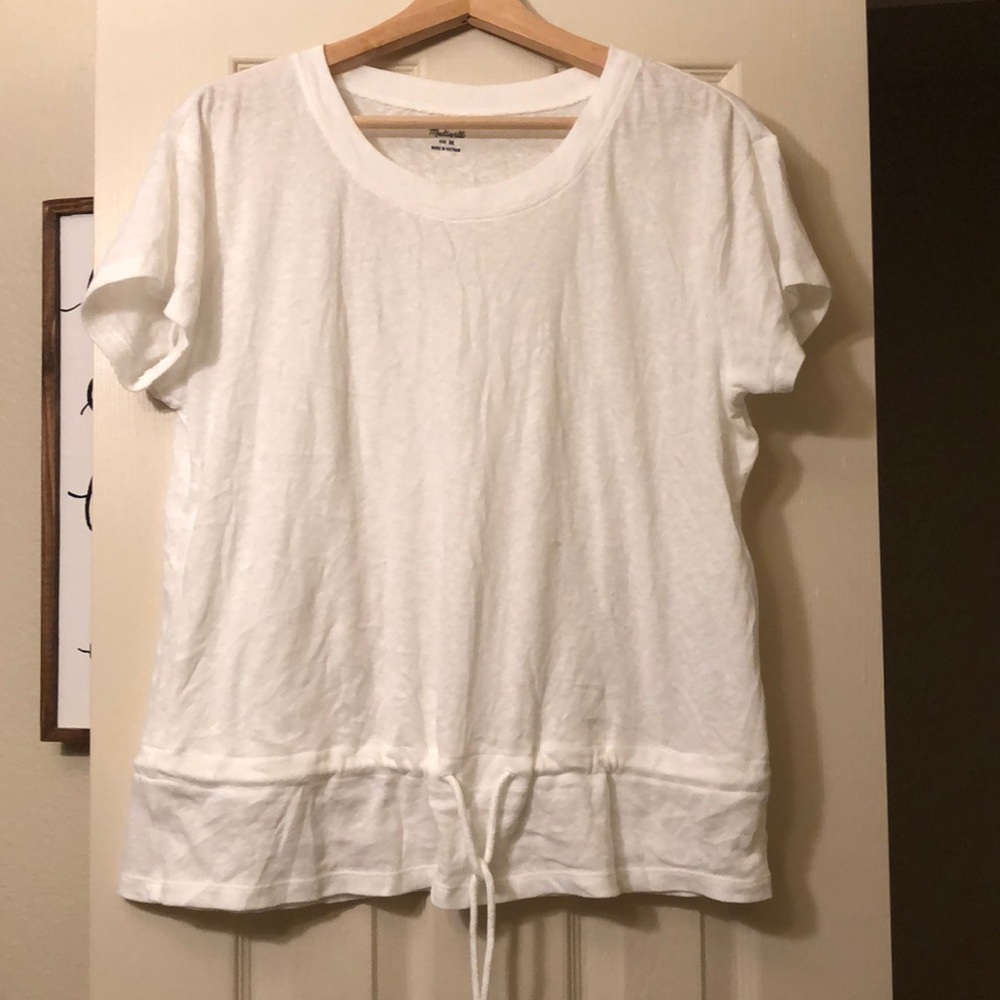 White tee